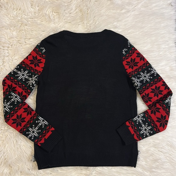 Christmas sweater size large color black Santa’s Favorite - Picture 4 of 4